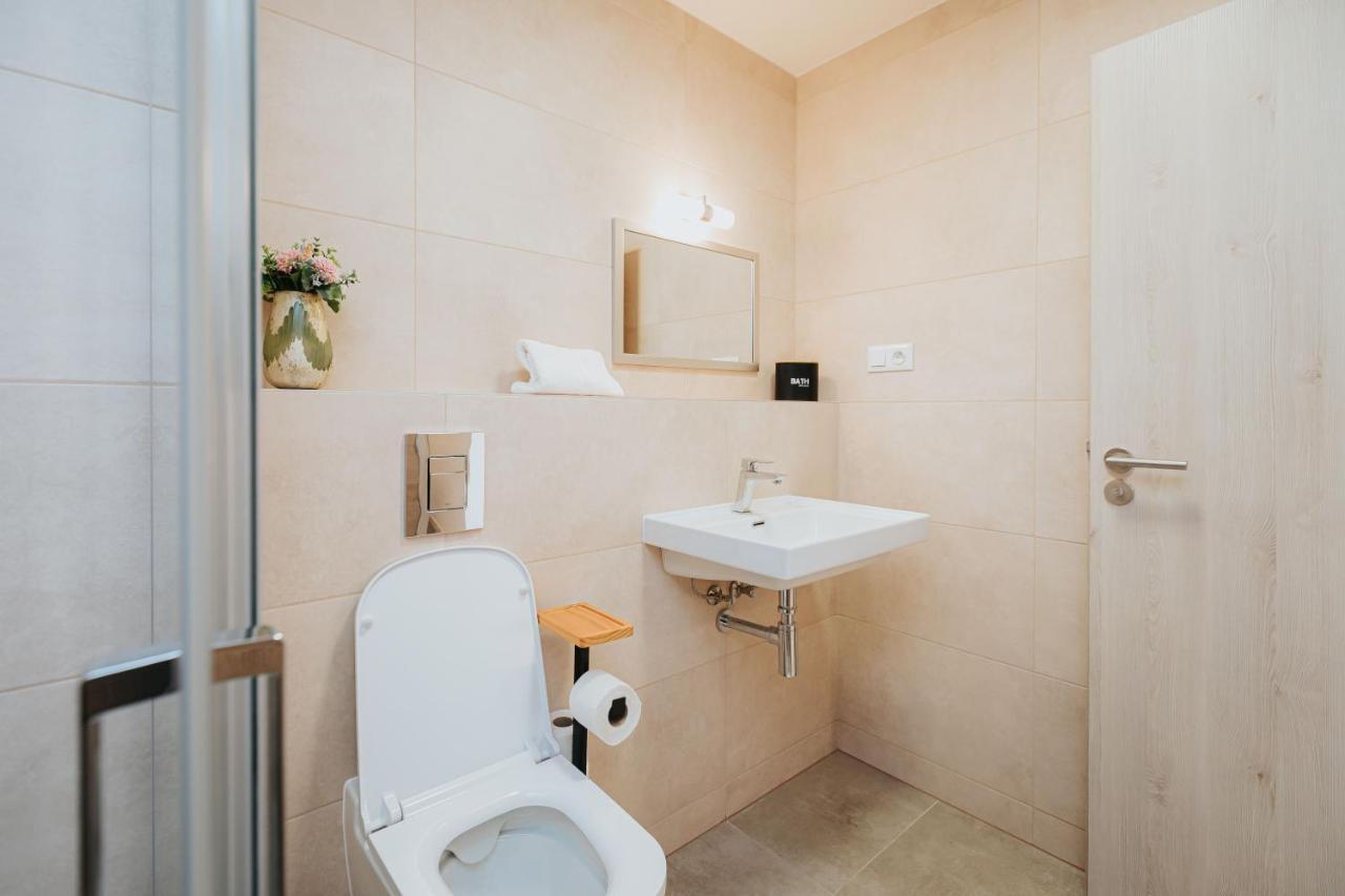 Apartman Collin X41 โดลนีคูบีน ภายนอก รูปภาพ